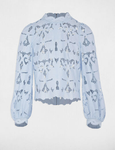 Blusa bordada cuello alto azul cielo mujer