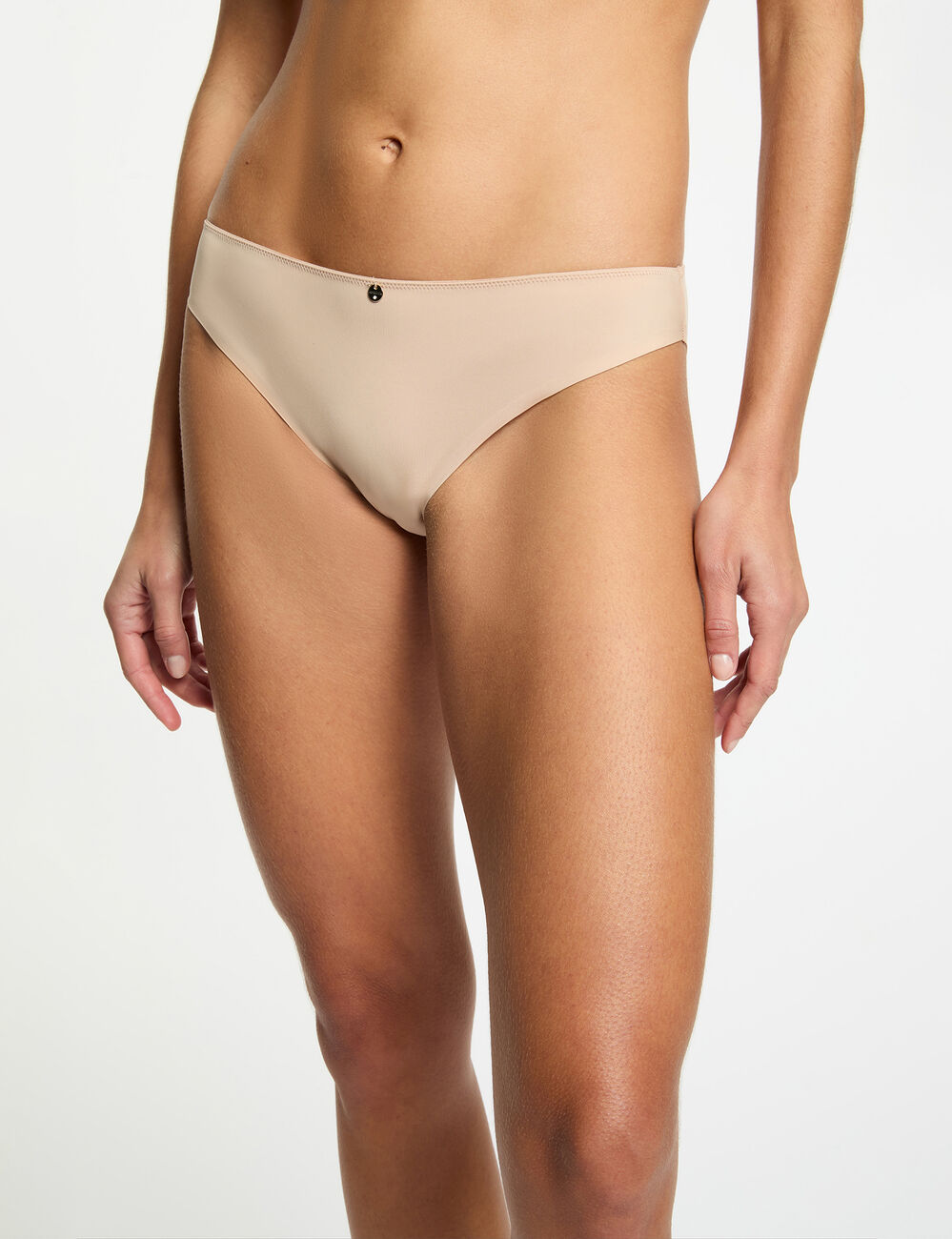 Tanga beige mujer