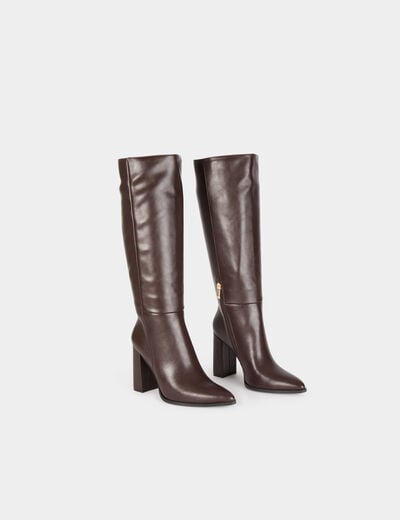 Botas con tacones y puntera fina marr&oacute;n oscuro mujer