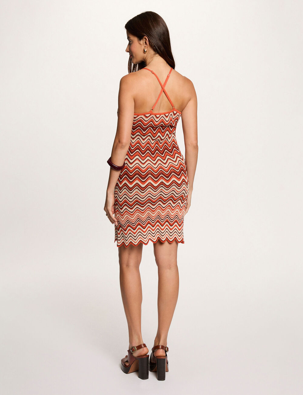Vestido corto de punto con chevron marr&oacute;n co&ntilde;ac mujer