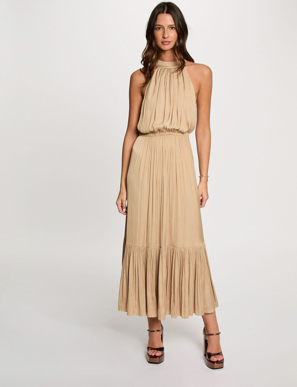 Vestido largo de cuello alto beige mujer