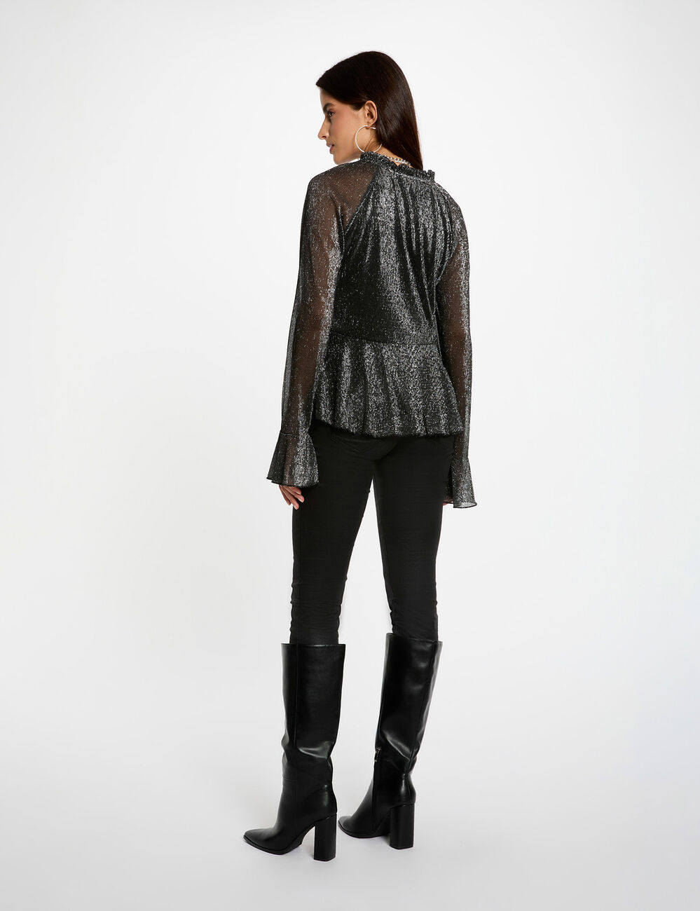 Camiseta de manga larga con cuello en V negro mujer