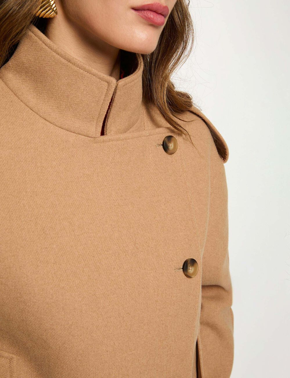 Abrigo corto oversize beige mujer