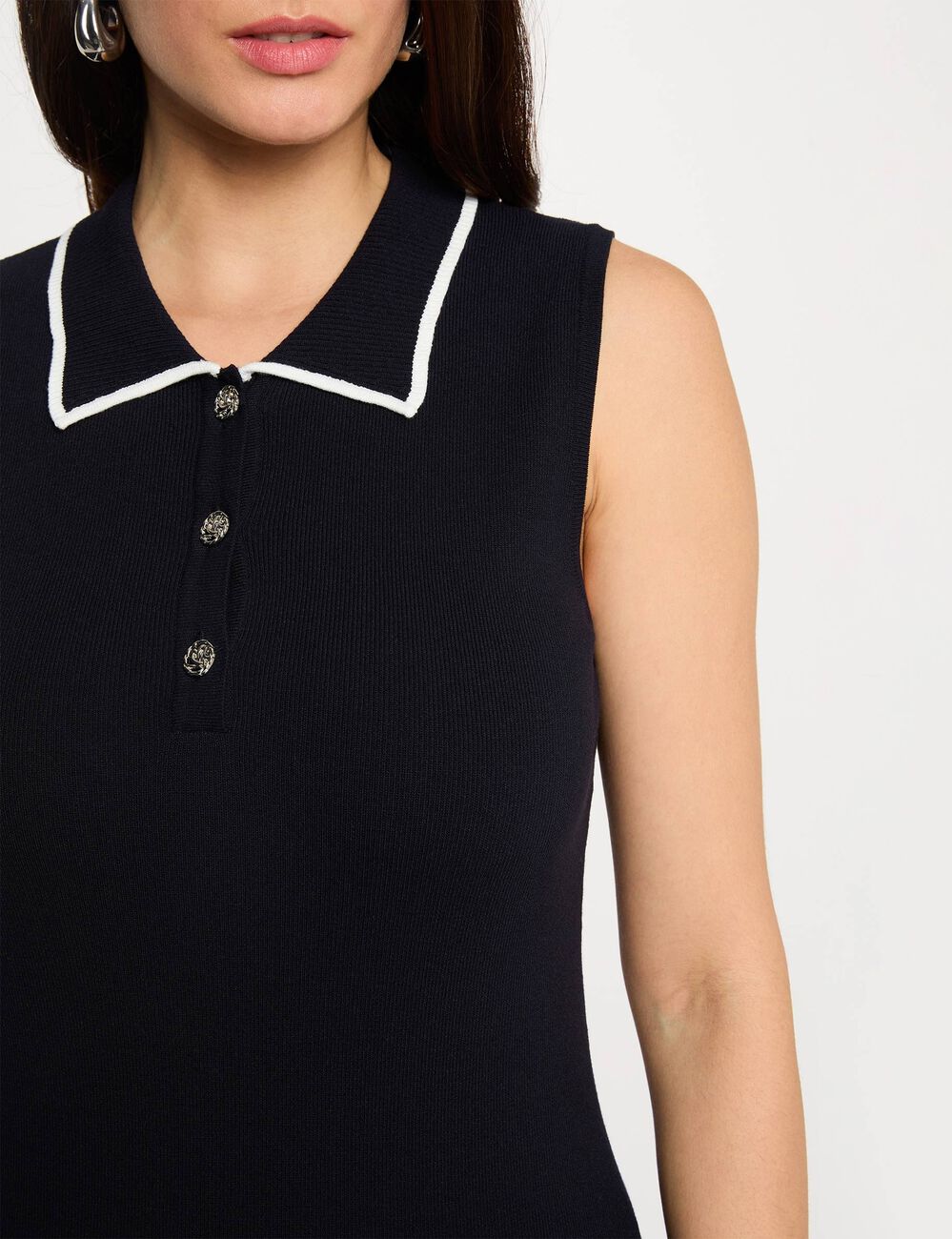 Vestido de punto con cuello vuelto azul marino mujer