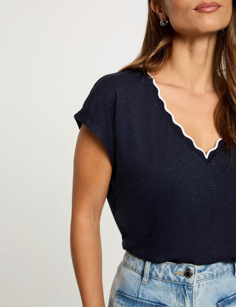 Camiseta cuello v manga corta azul marino mujer