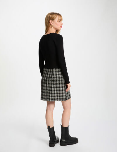 Vestido corto ajustado negro mujer