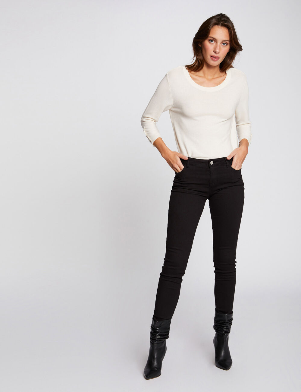 Pantal&oacute;n skinny talle bajo negro mujer