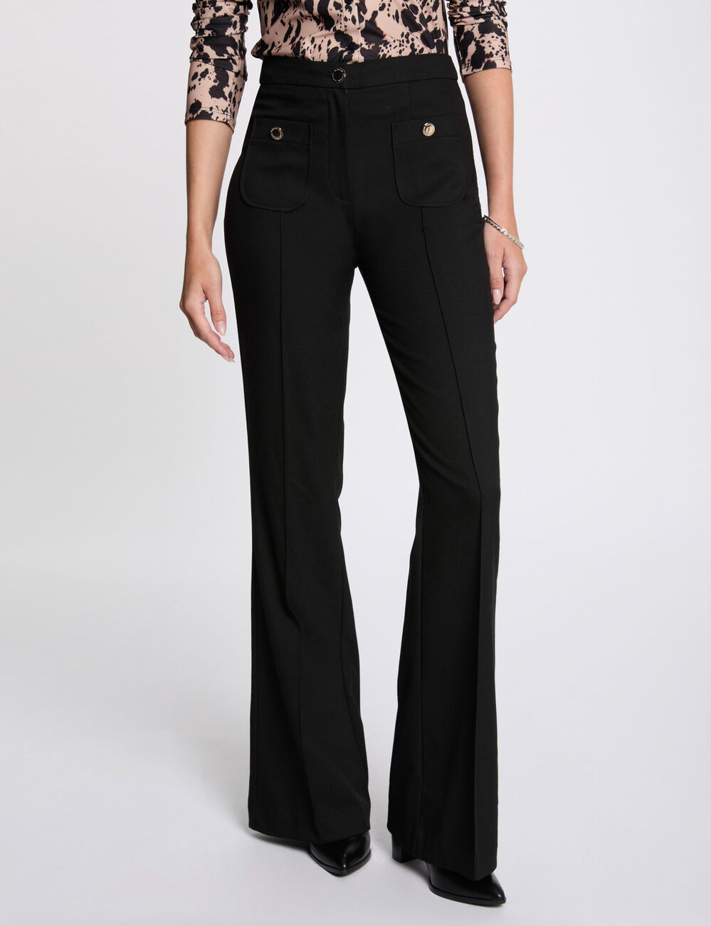 Pantalón boot-cut negro mujer
