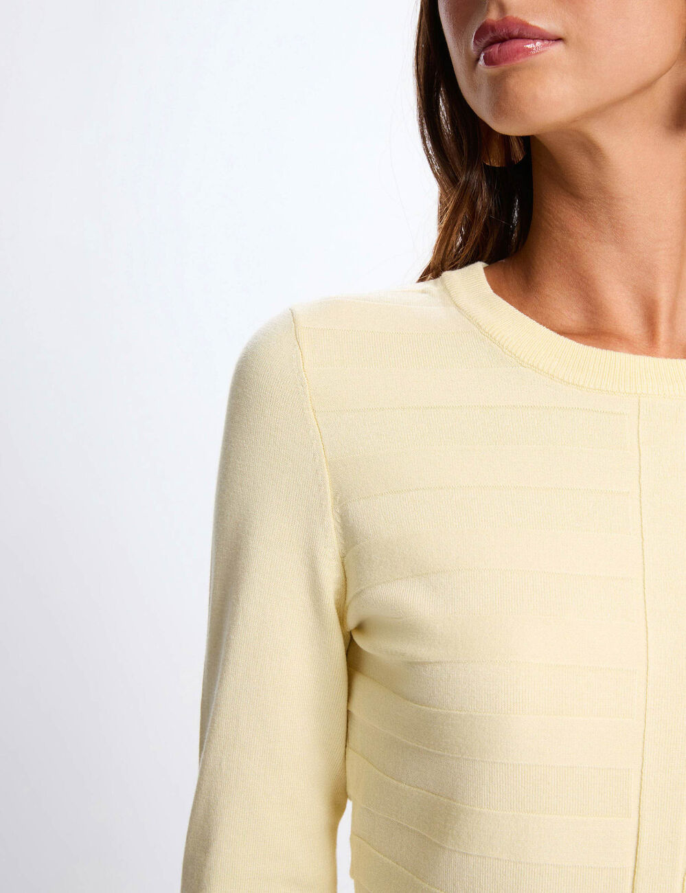Jersey ajustado cuello redondo amarillo claro mujer