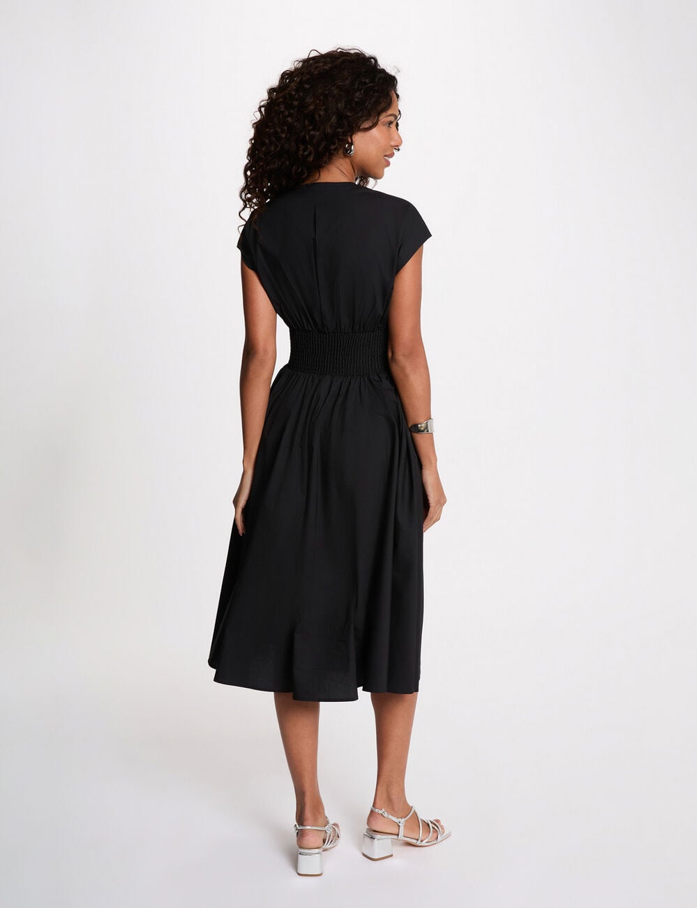 Vestido midi con cuello en V negro mujer