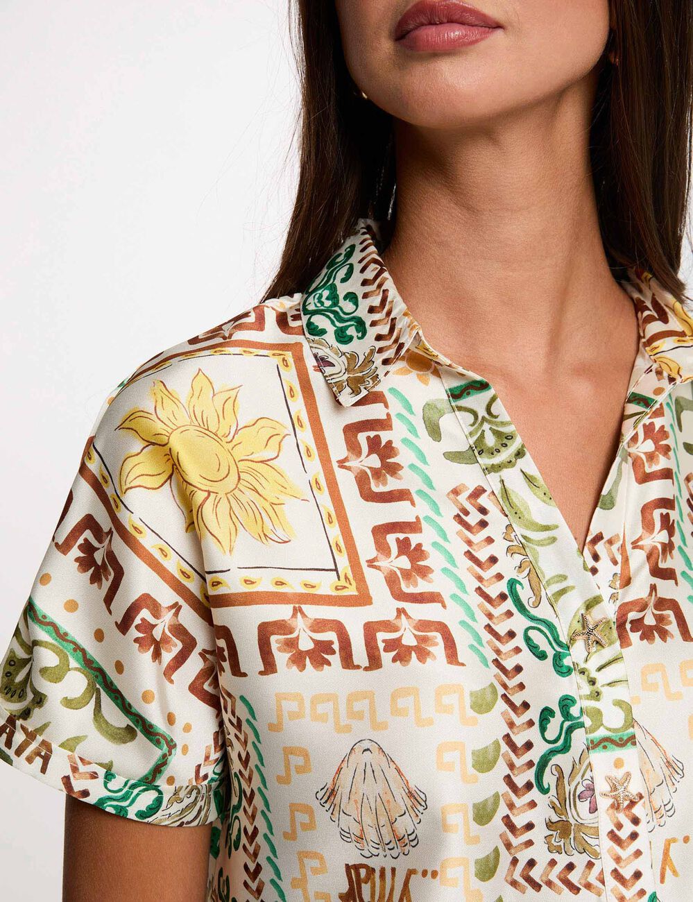 Camisa satinada estampada multicolor mujer