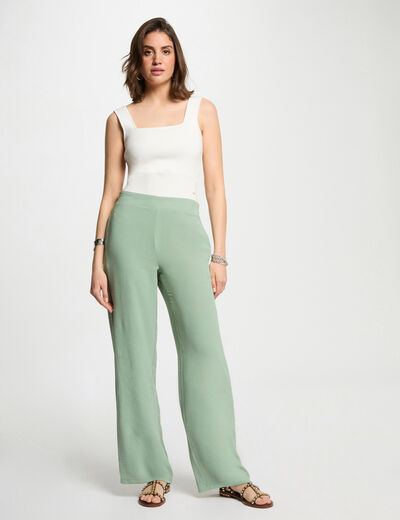 Pantalón pernera ancha holgado verde claro mujer