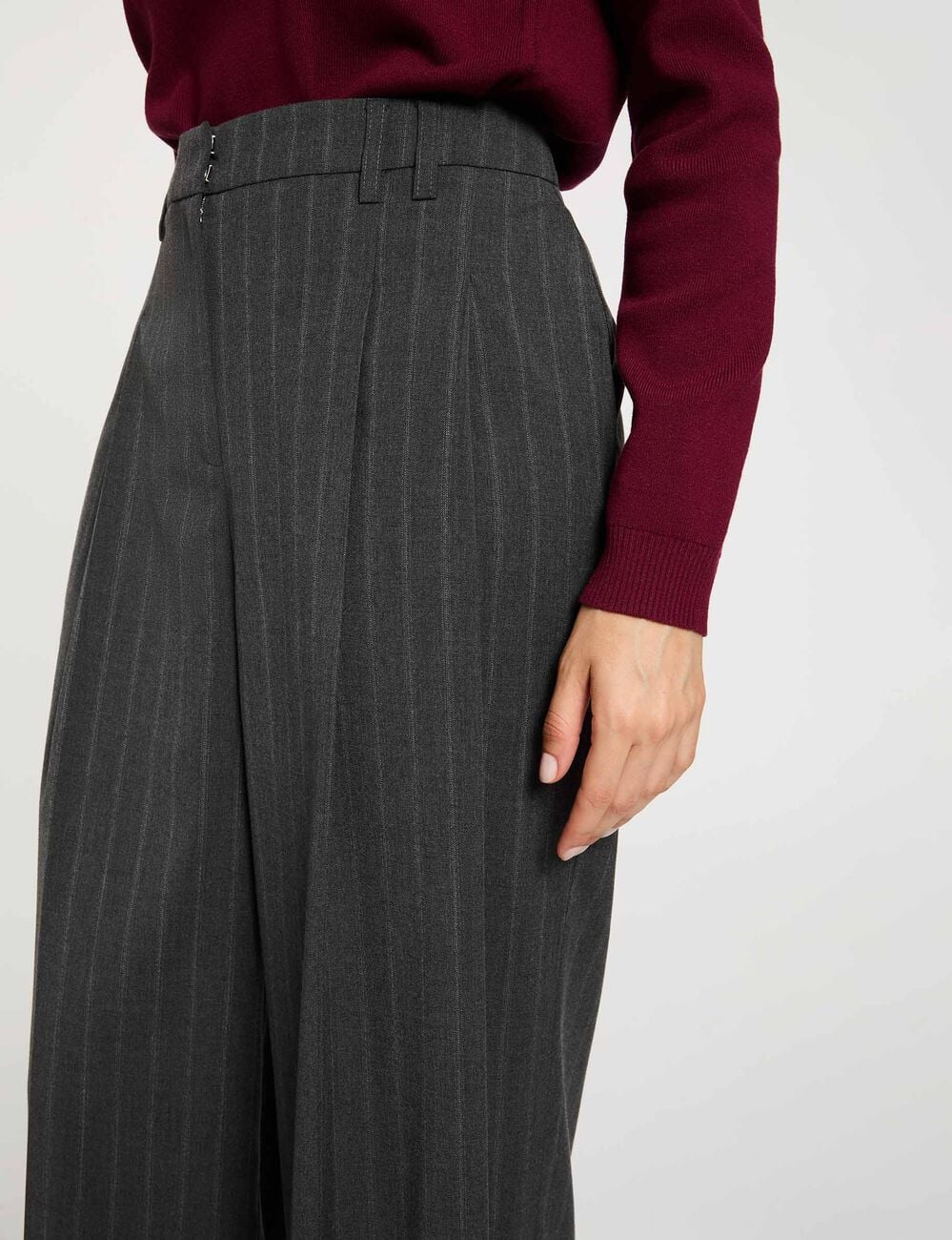 Pantal&oacute;n ancho de tiro alto mujer