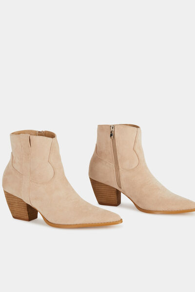 Botines estilo western de tacones beige mujer