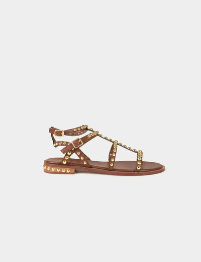 Sandalias planas con tachuelas marrón mujer