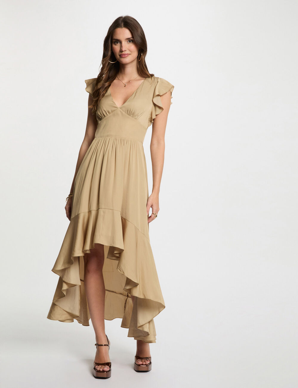 Vestido largo recto de satén beige mujer