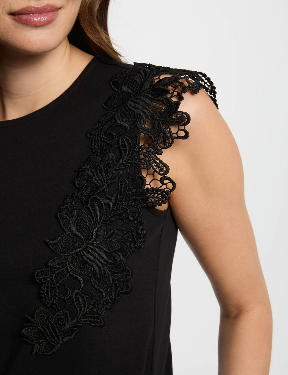 Camiseta manga corta negro mujer