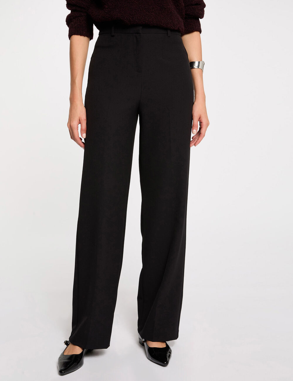 Pantalón recto con pinzas negro mujer