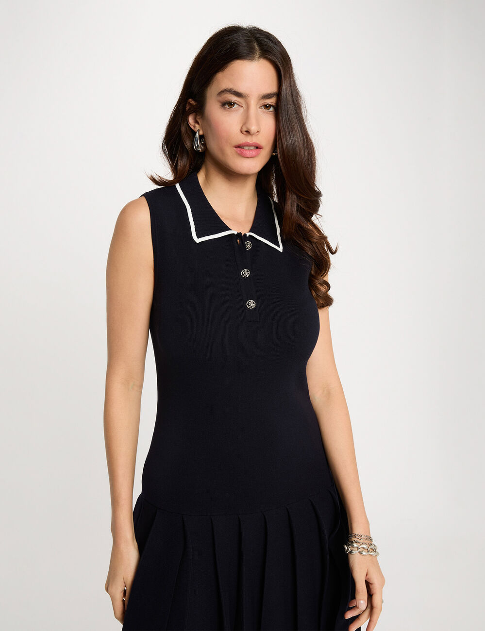 Vestido de punto con cuello vuelto azul marino mujer