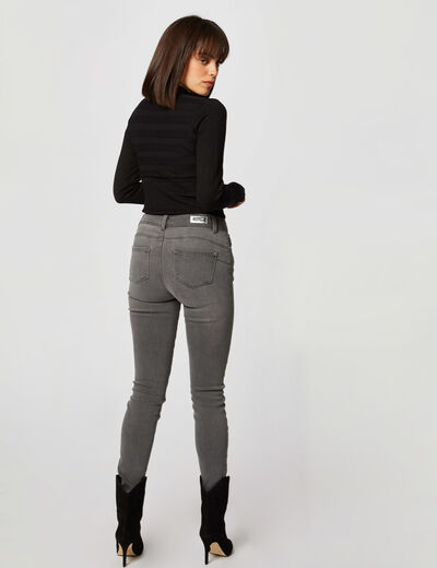 Jersey manga larga con cuello alto negro mujer
