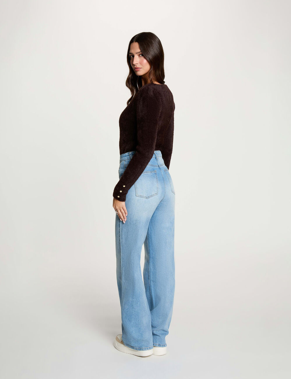 Jersey cuello v mangas largas marr&oacute;n oscuro mujer