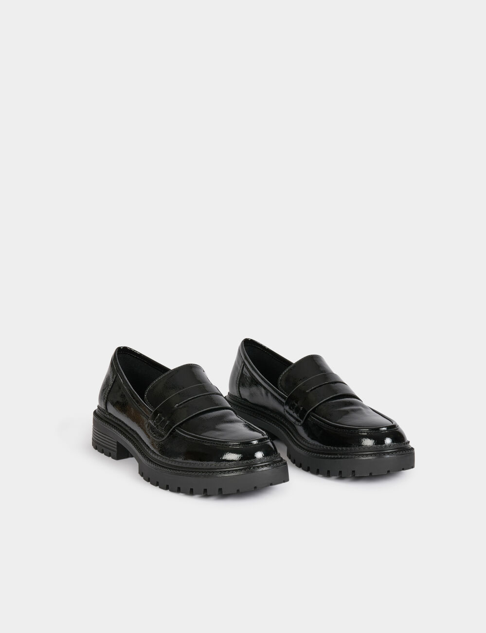 Mocasines de charol negro mujer