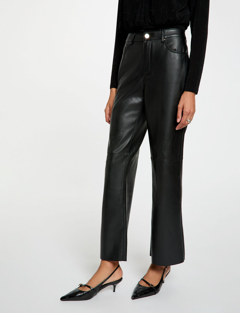 Pantal&oacute;n bootcut de cuero sint&eacute;tico negro mujer