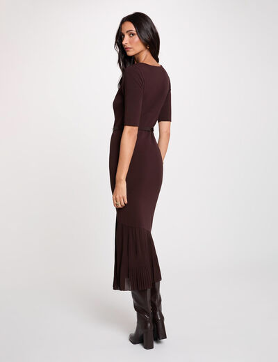 Vestido de punto con cintur&oacute;n marr&oacute;n oscuro mujer