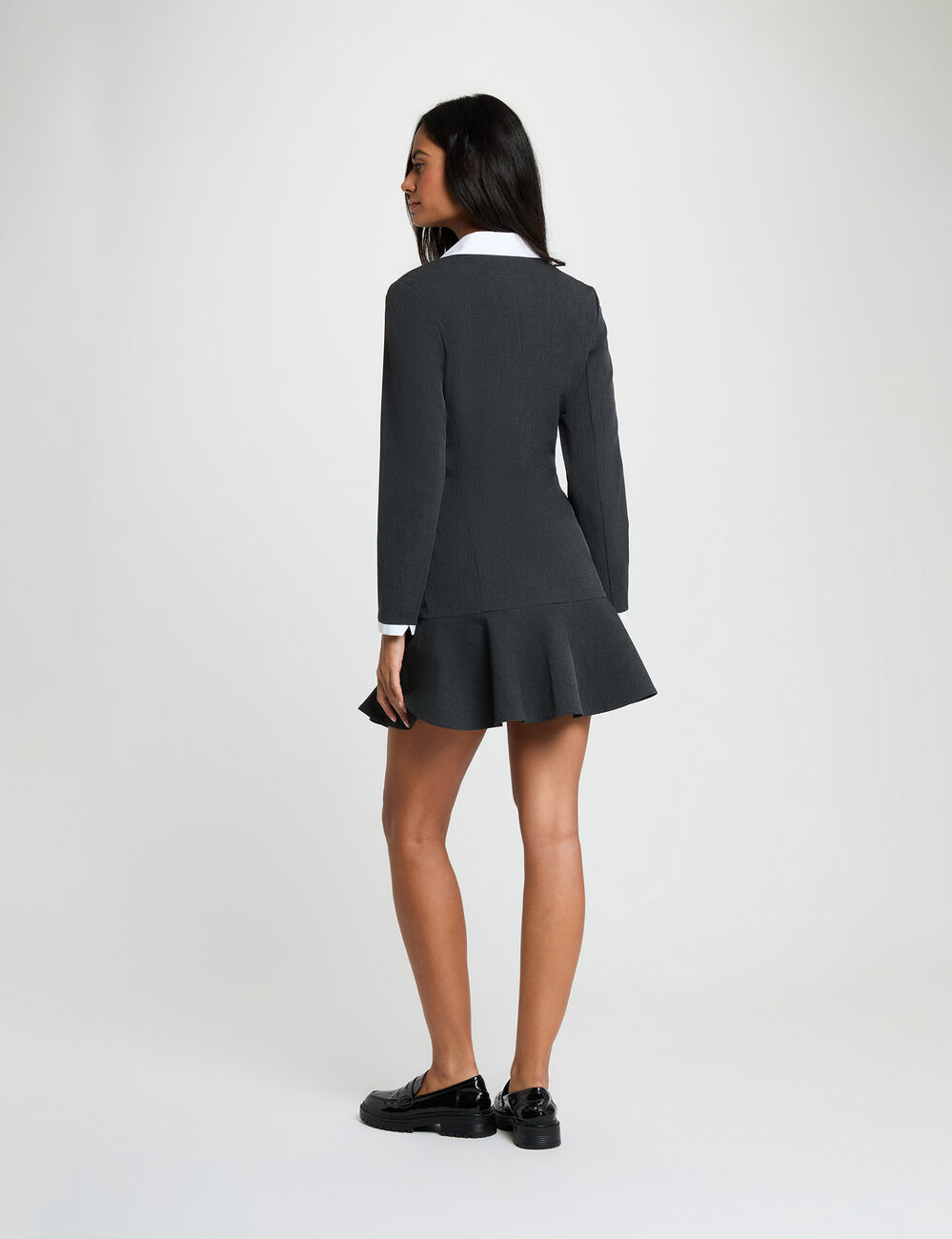 Vestido corto con cuello de solapa gris claro mujer