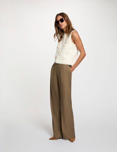 Pantal&oacute;n ancho con pliegues verde caqui mujer