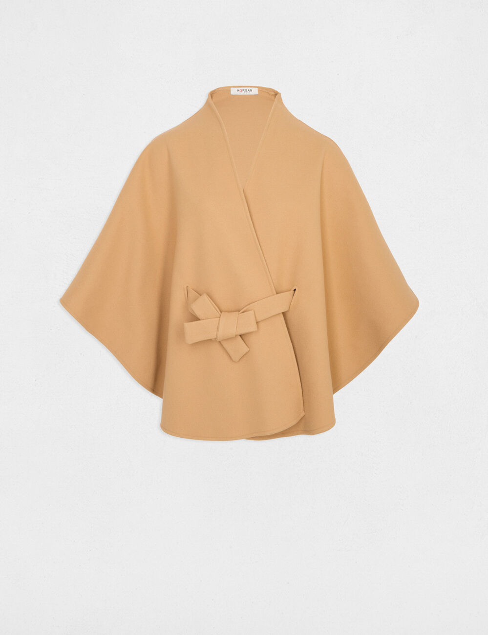 Capa con cintur&oacute;n beige mujer