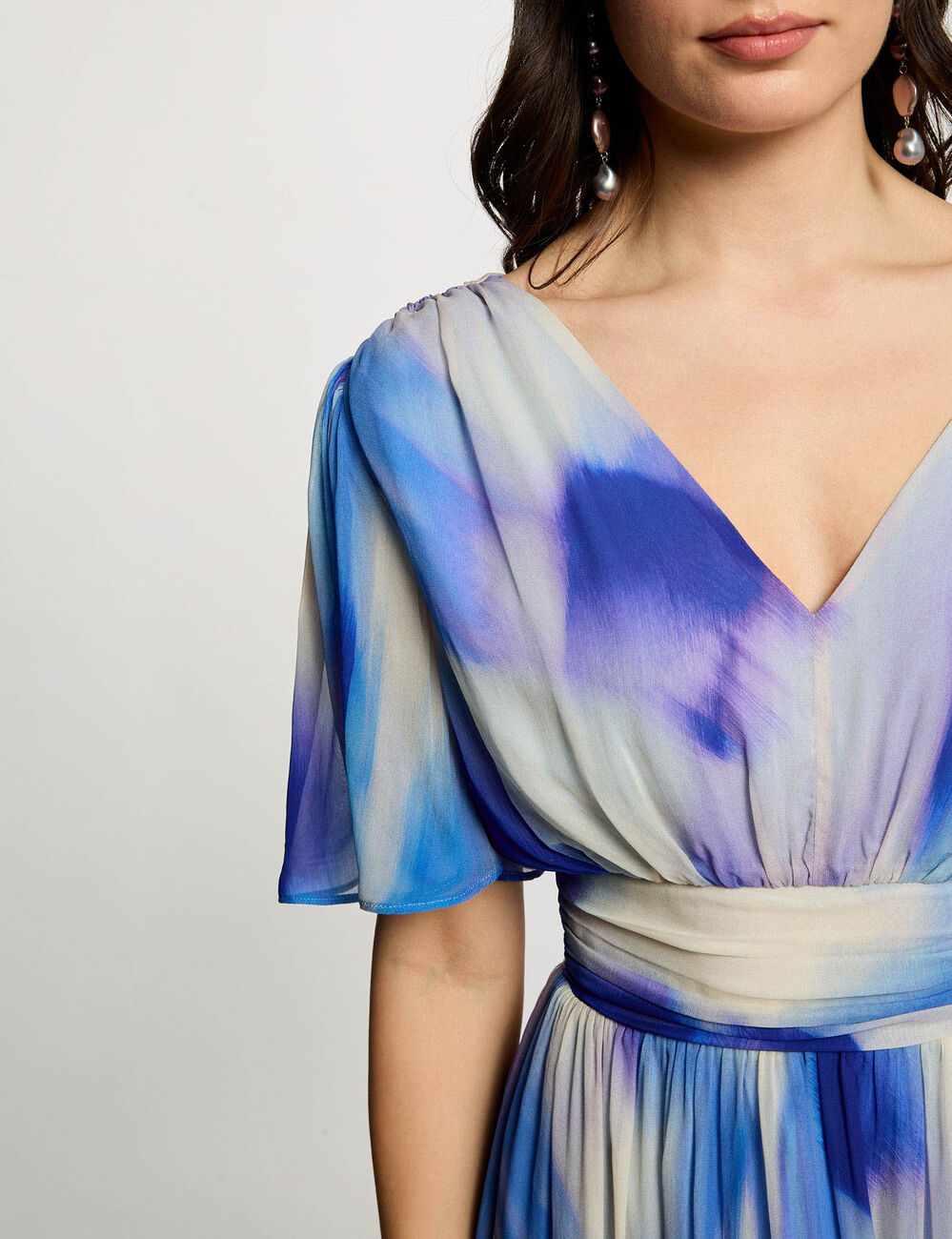 Vestido corto con cuello en V multicolor mujer