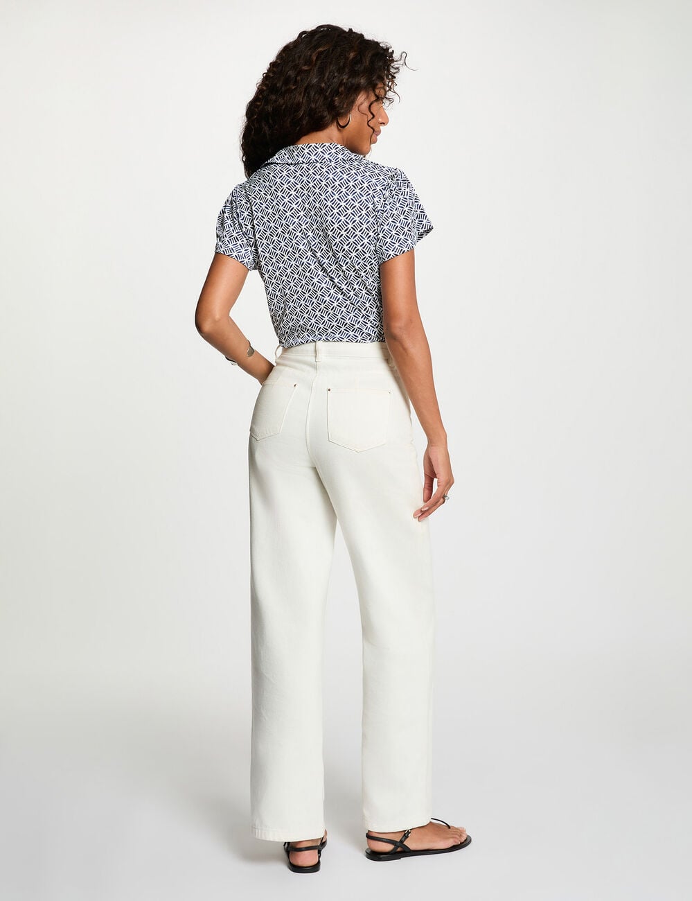 Camisa anudada con cuello abierto blanco mujer