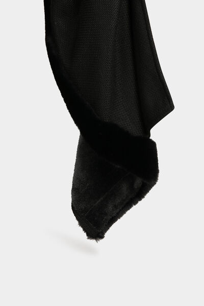 Capa con detalles pelo de imitación negro mujer
