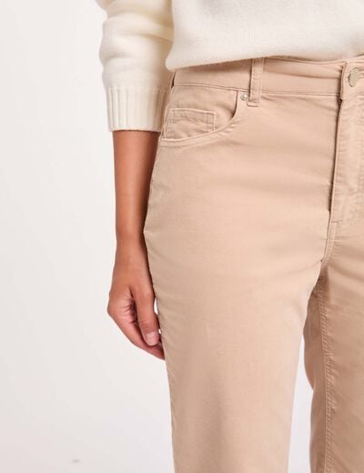 Pantal&oacute;n recto de tiro alto crudo mujer