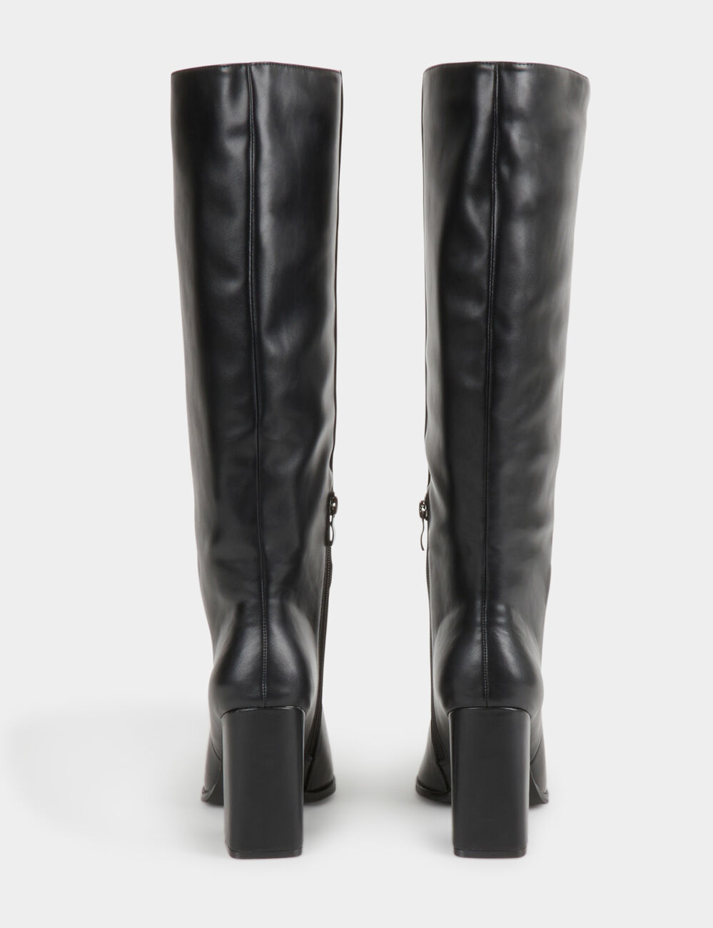 Botas con tacones y puntera fina negro mujer