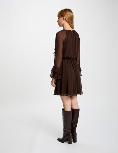 Vestido corto fluido marr&oacute;n oscuro mujer
