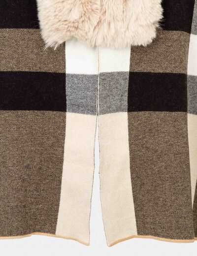 Poncho con detalles pelo de imitación arena mujer