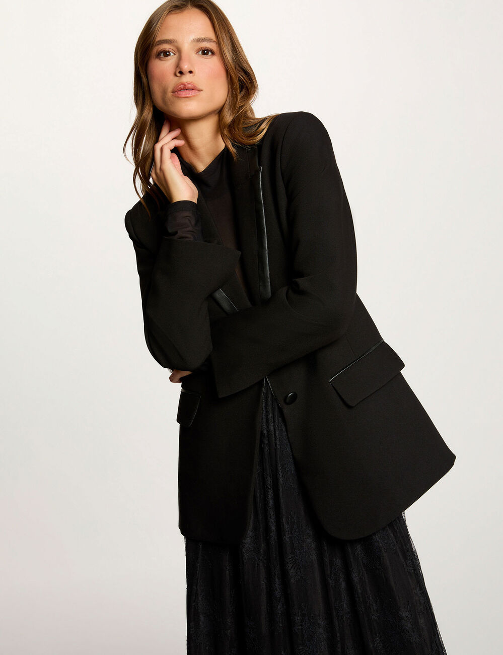 Blazer con cuello de solapa negro mujer