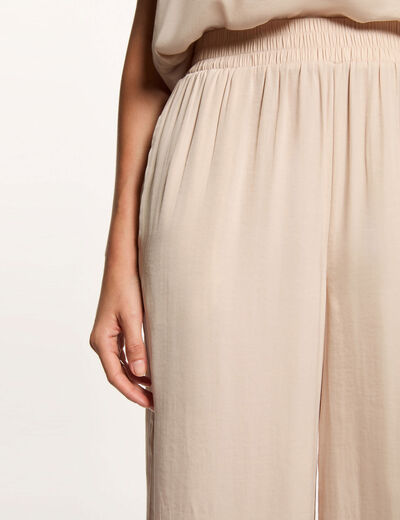 Pantal&oacute;n ancho fluido beis claro mujer