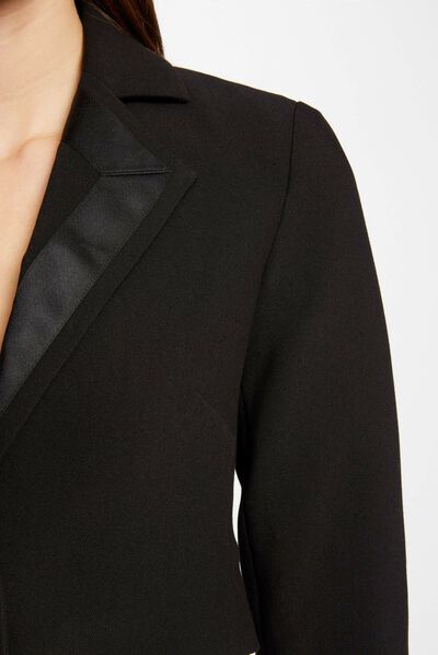 Americana de esmoquin cuello de satén negro mujer