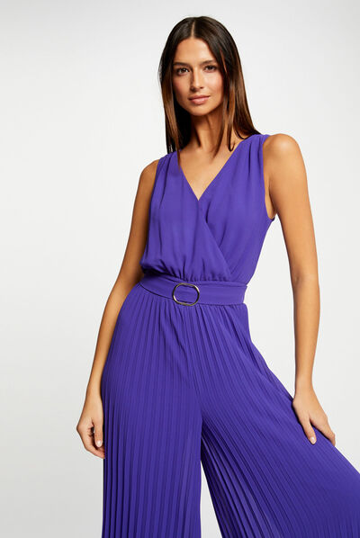 Mono largo holgado con pernera plisada morado oscuro mujer
