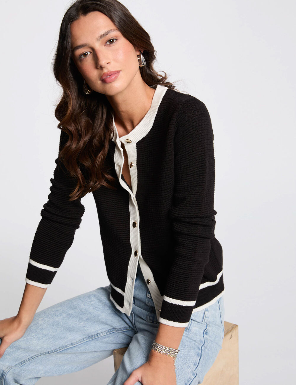 Cárdigan cuello redondo negro mujer