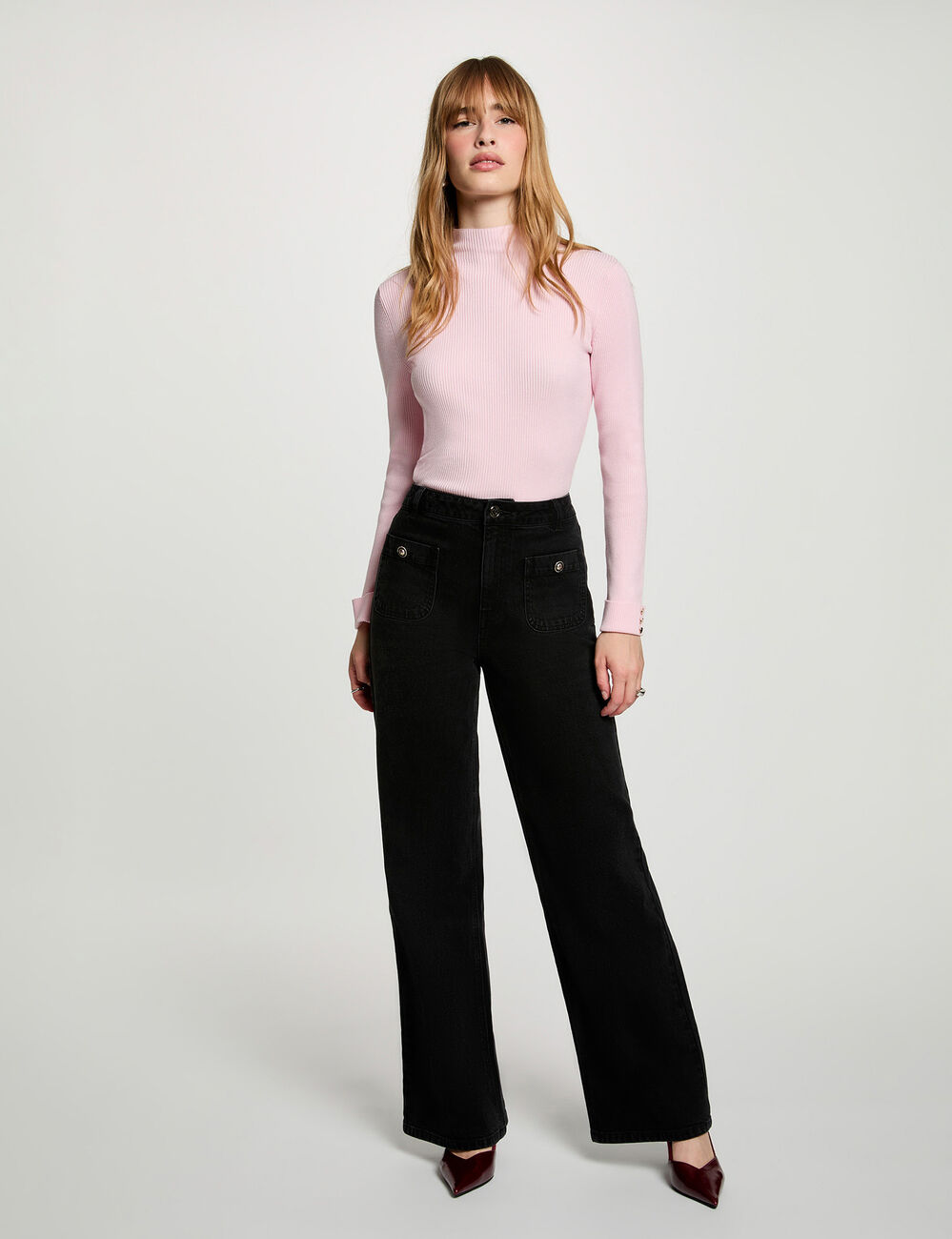 Jersey de cuello alto rosa pastel mujer