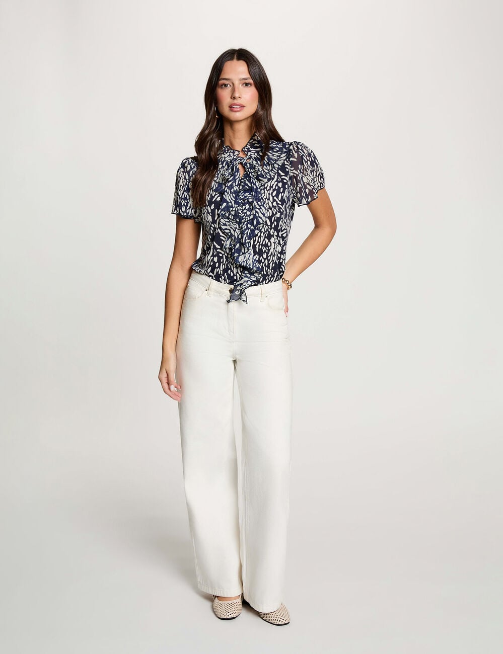 Camisa con cuello anudado azul marino mujer