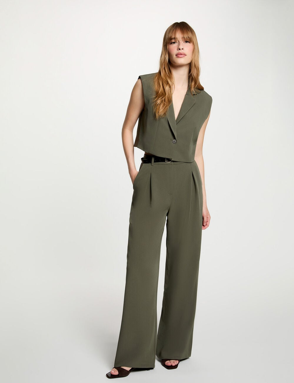 Chaleco cropped verde caqui mujer