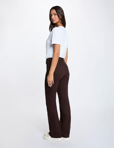 Pantal&oacute;n bootcut marr&oacute;n oscuro mujer