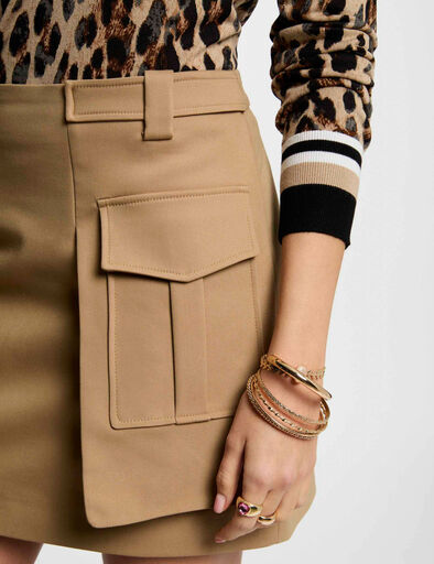 falda corta bolsillos en lados beige mujer Falda corta bolsillos en lados beige mujer