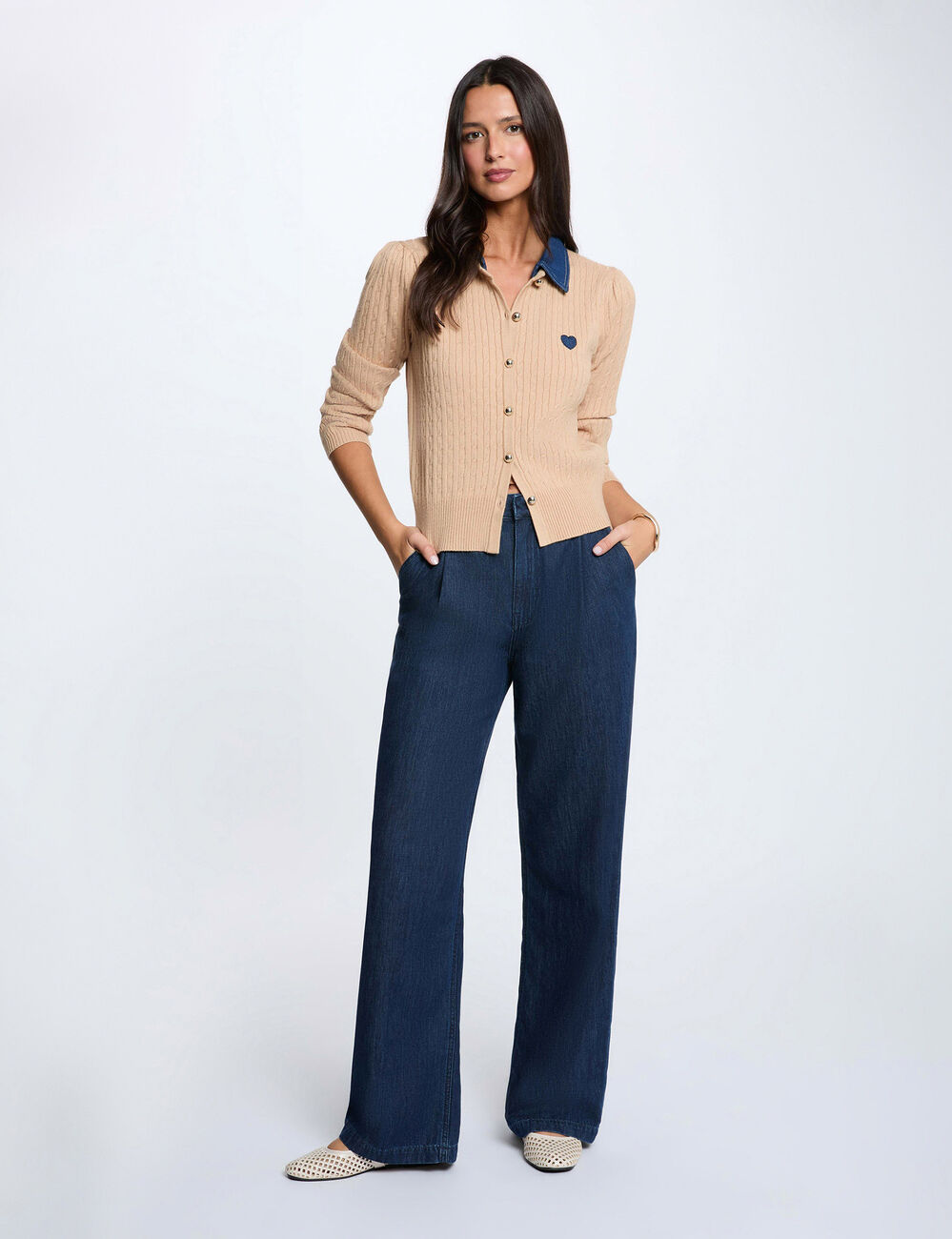 Jersey con cuello vuelto y botones c&aacute;mel mujer