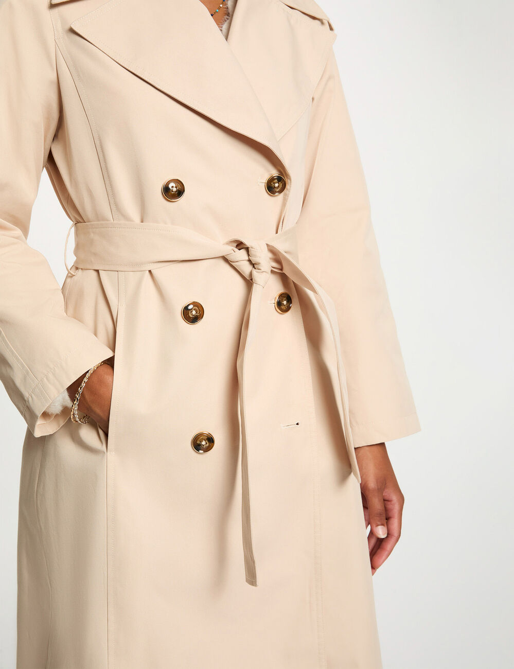 Trench largo con cuello sastre arena mujer